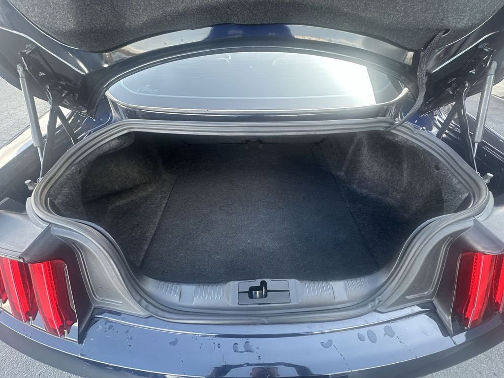 Used 2021 Blue Ford GT Premium image 29