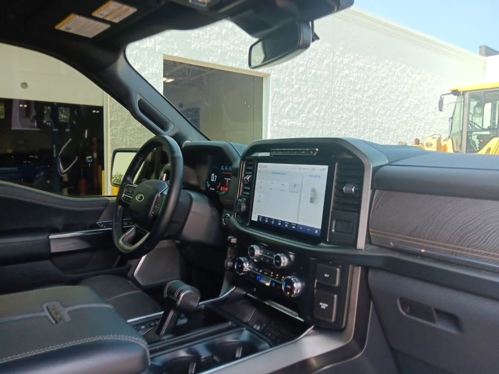 Used 2023 Black Metallic Ford Platinum image 33