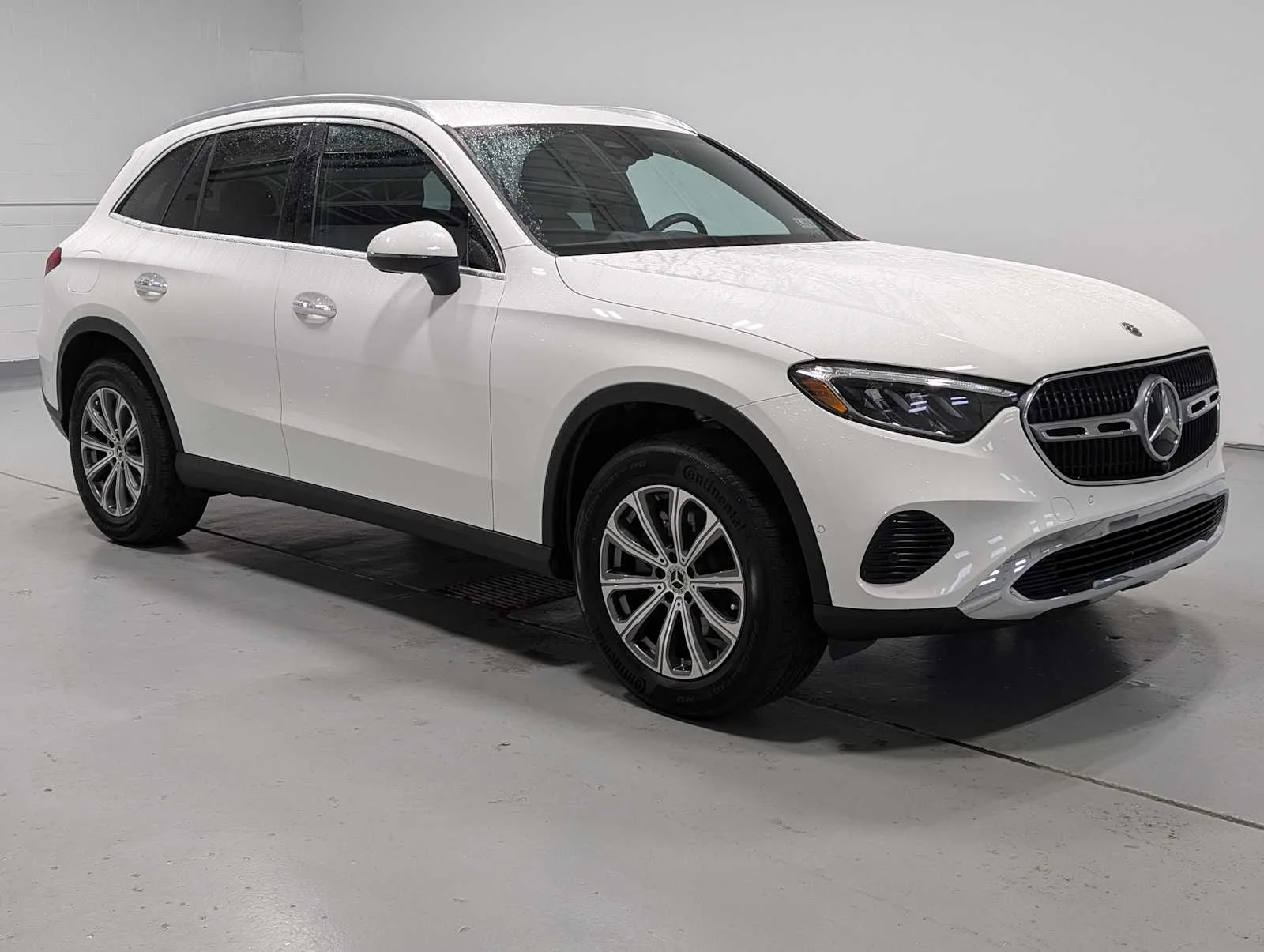 Used 2024 Polar White Mercedes-Benz GLC 300 image 6