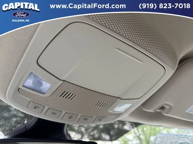 Used 2023 Green Ford SEL image 33