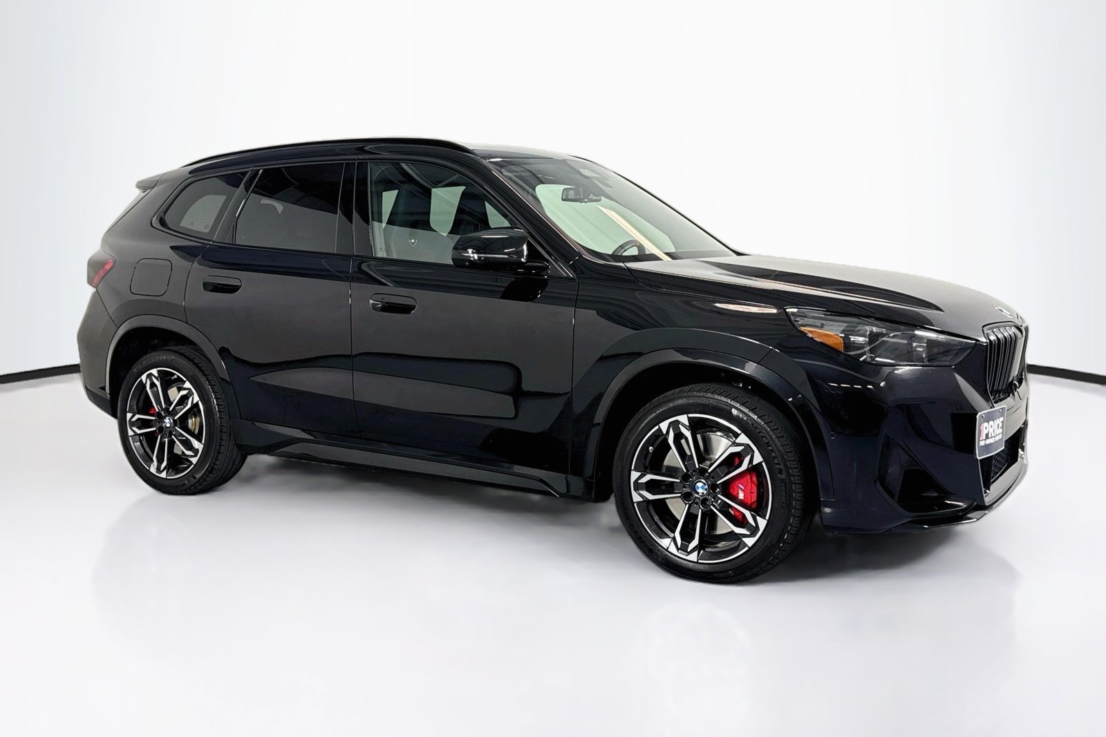Used 2024 Black Sapphire Metallic BMW M35i image 3