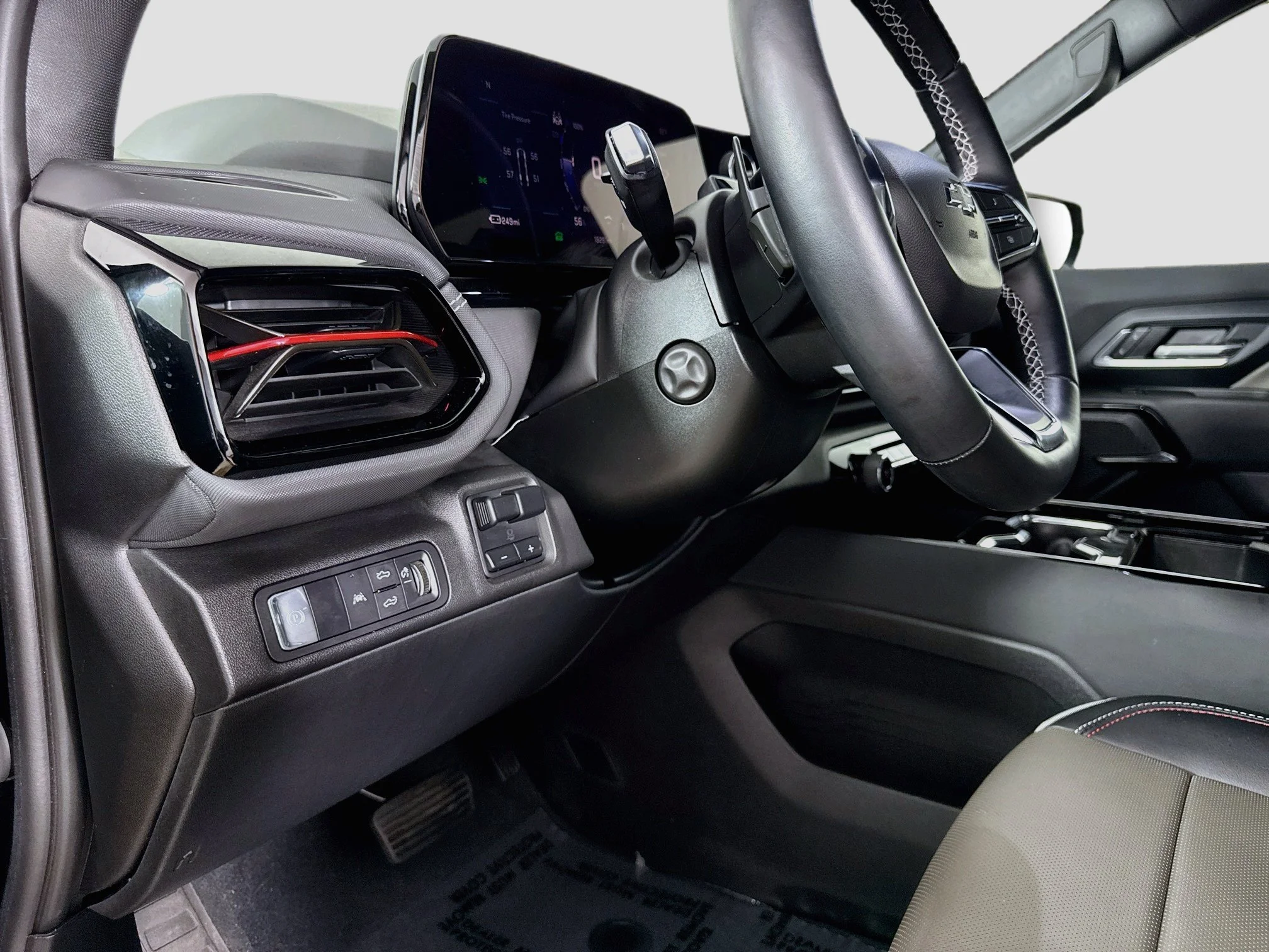 Used 2026 Black Chevrolet Trail Boss - Max Range image 11