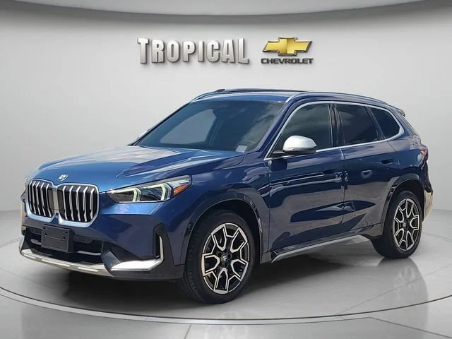 Used 2023 Blue BMW xDrive28i image 1