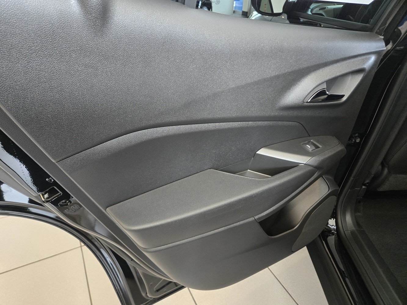 2026 Chevrolet Trax LT - Photo 19