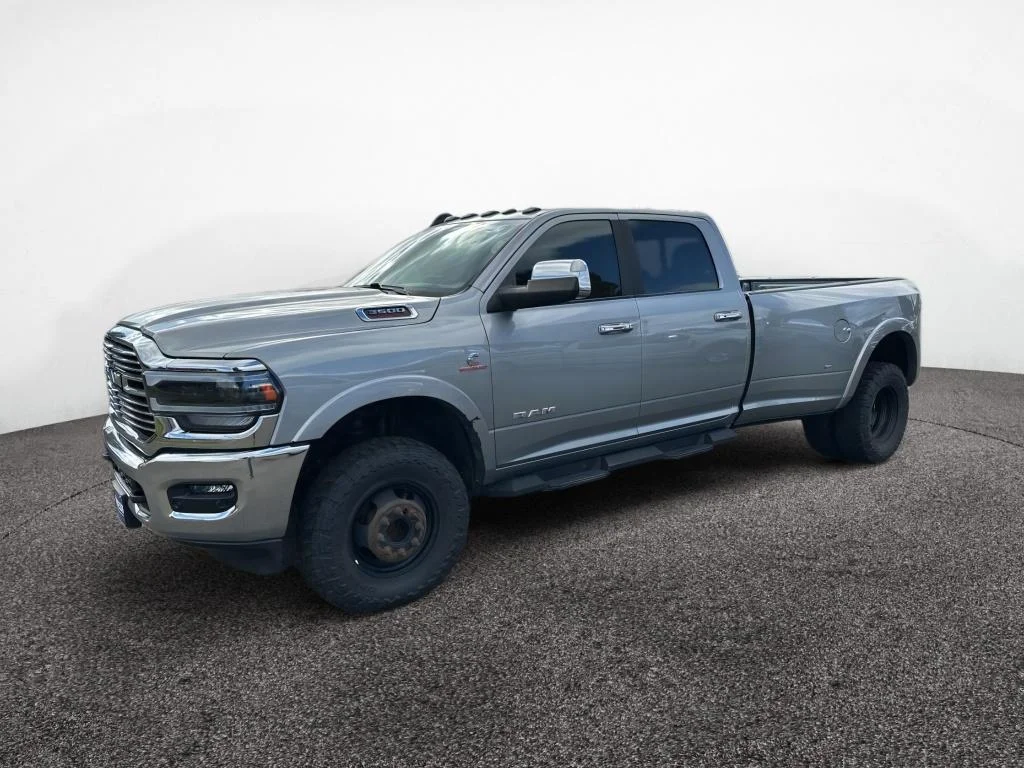 2021 RAM 3500 Laramie 4X4 Crew Cab LWB's photo