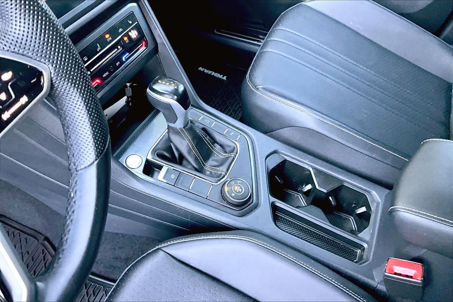 Used 2024 Deep Black Pearl Volkswagen SE R-Line Black image 15