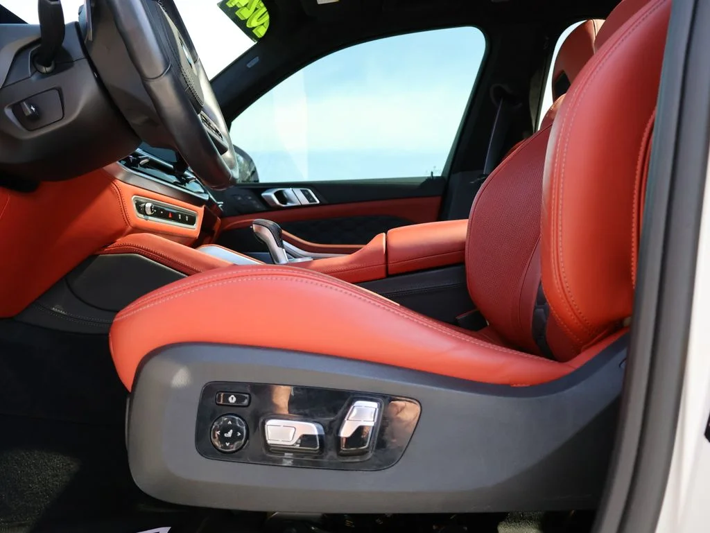 Used 2024 Alpine White BMW Competition image 39