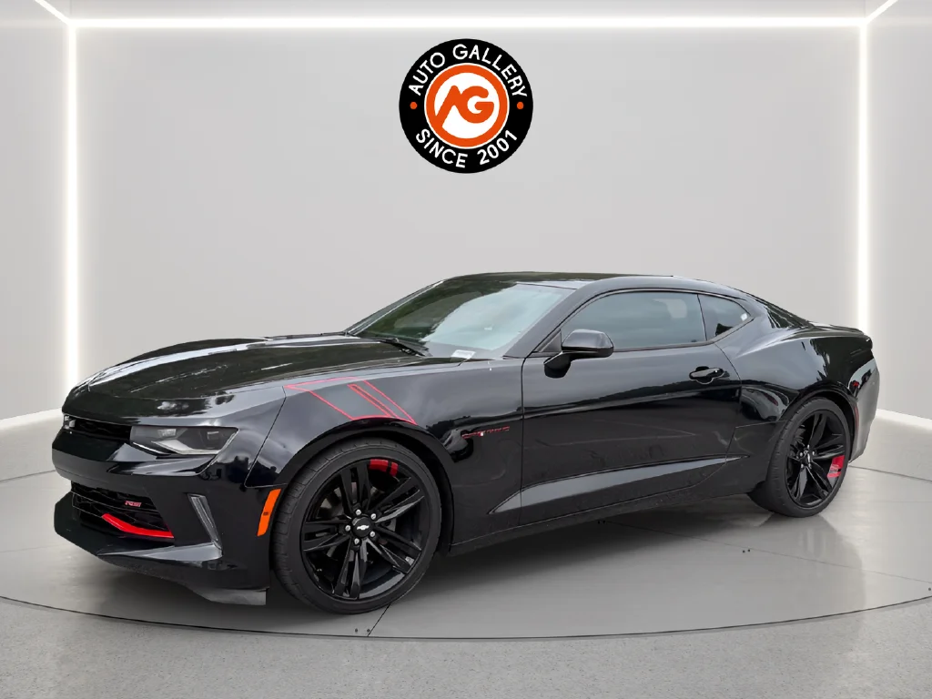 Used 2018 Black Chevrolet 2LT image 3