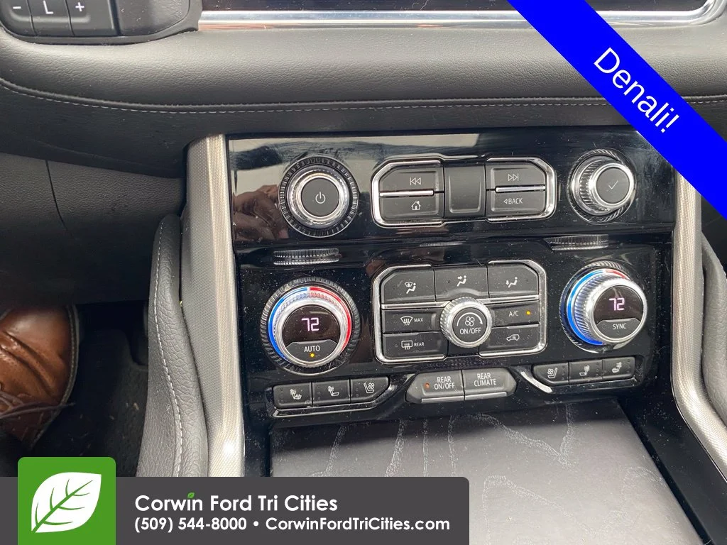 Used 2021 White Frost Tri-Coat GMC Denali image 8