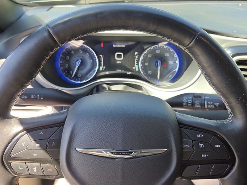Used 2020 Ceramic Gray Clearcoat Chrysler Touring L Plus image 24
