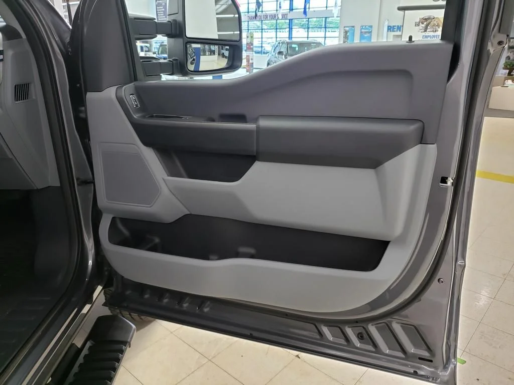 New 2026 Gray Ford XL image 19