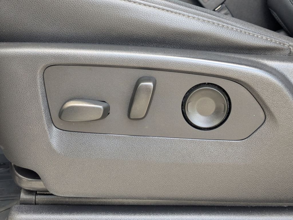 2023 Chevrolet Silverado 1500 LTZ - Photo 21