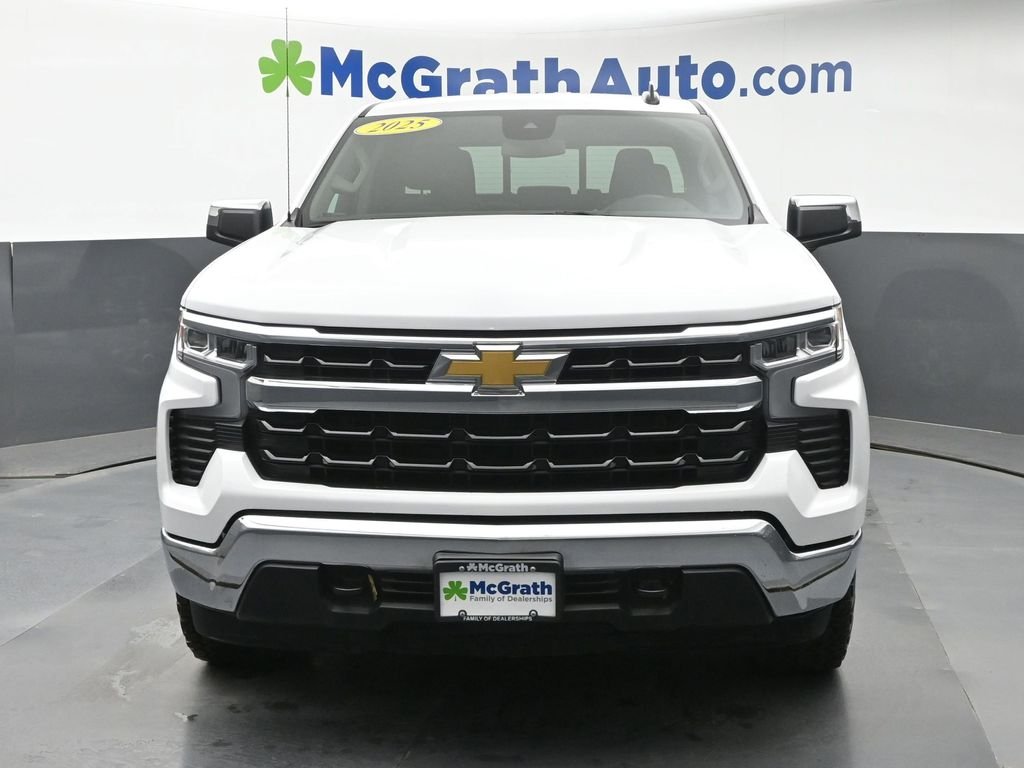 Used 2025 White Chevrolet LT image 6