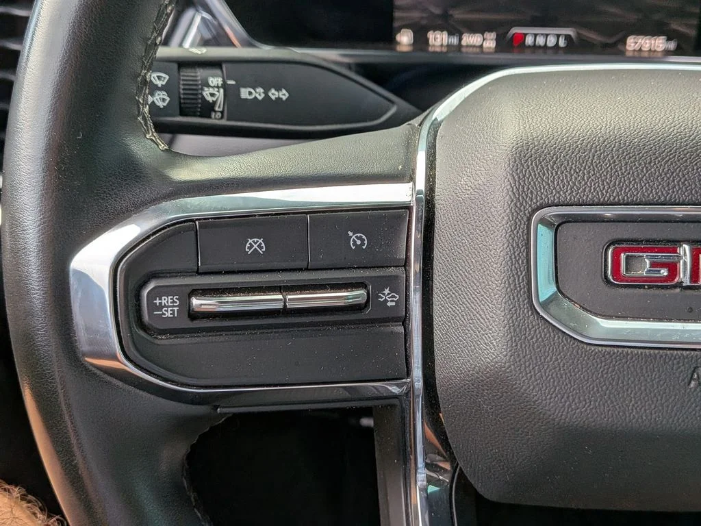 Used 2023 White GMC Elevation image 16