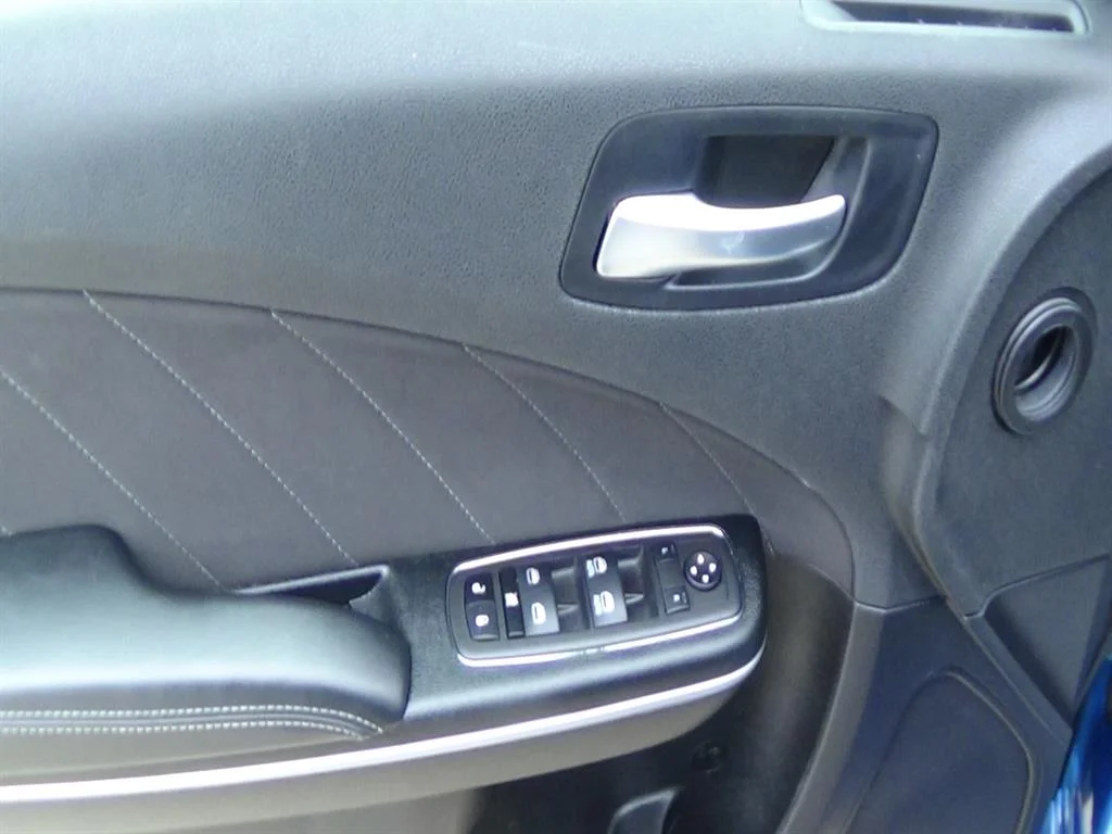 Certified Used 2023 Frostbite (pca) Dodge SXT image 15