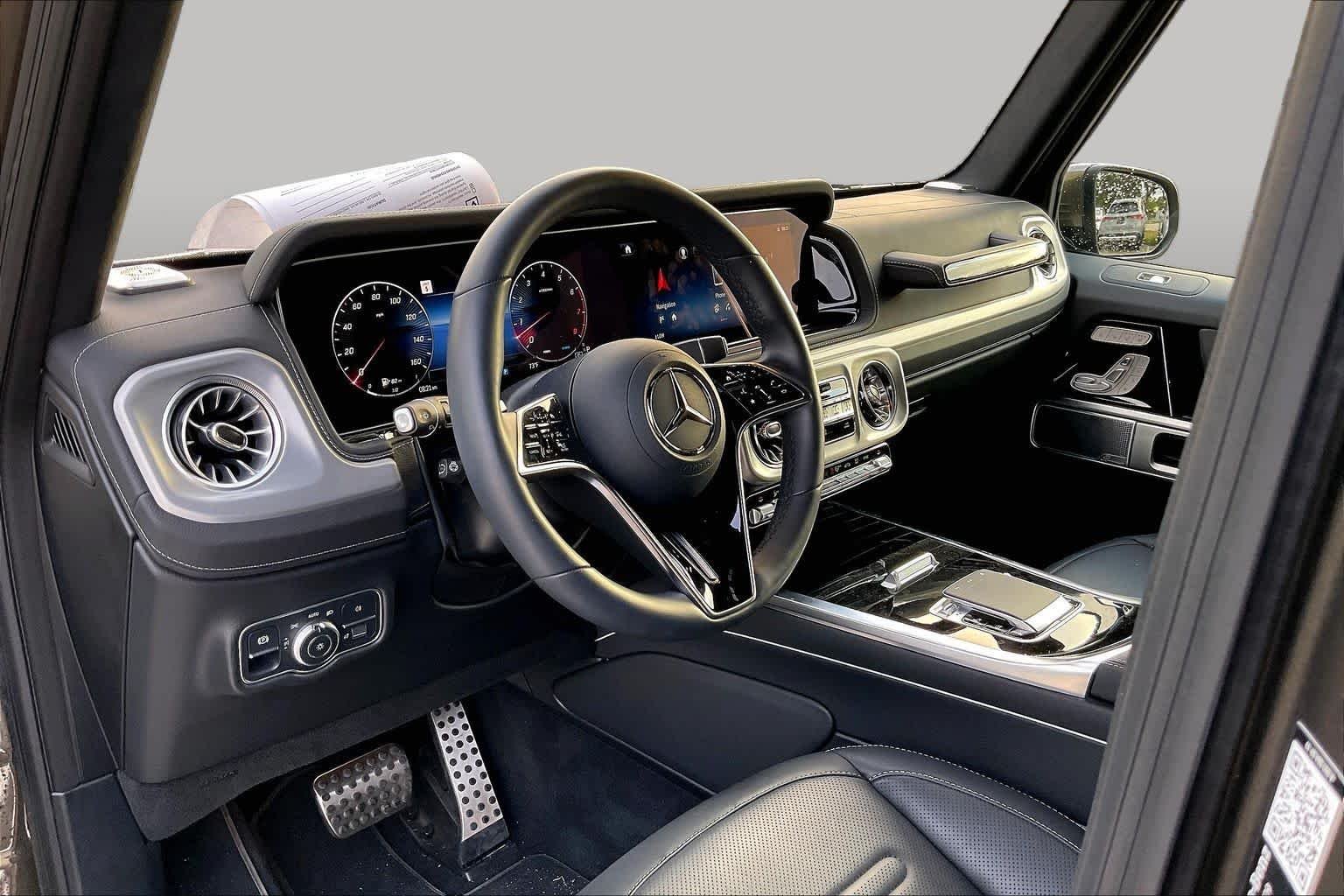 Used 2026 Indium Grey Mercedes-Benz G 550 image 17