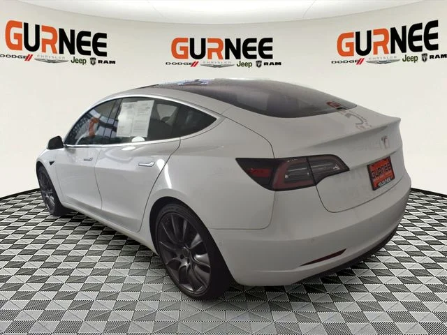 Used 2018 White Tesla Long Range image 3