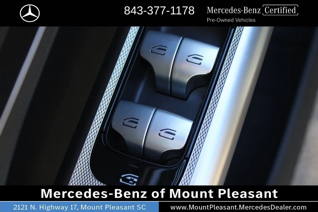 Certified Used 2025 Black Mercedes-Benz GLC 300 image 21