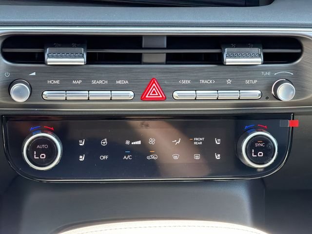 New 2026 White Hyundai Limited AWD image 47
