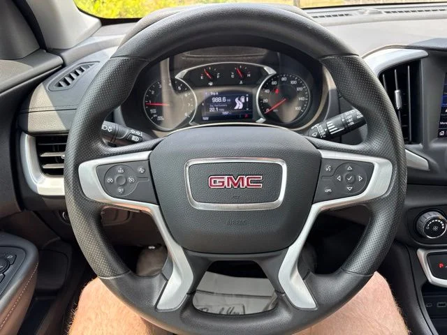 Used 2024 Summit White GMC SLE image 17
