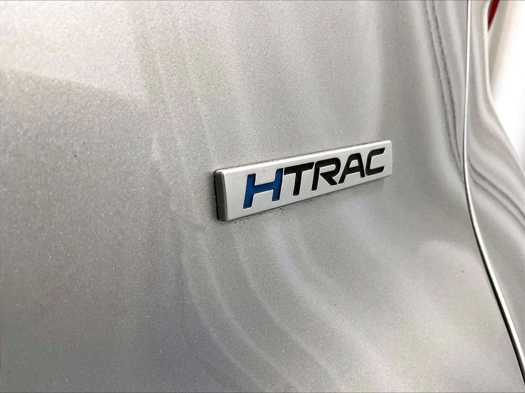 Used 2023 Silver Hyundai SE image 29