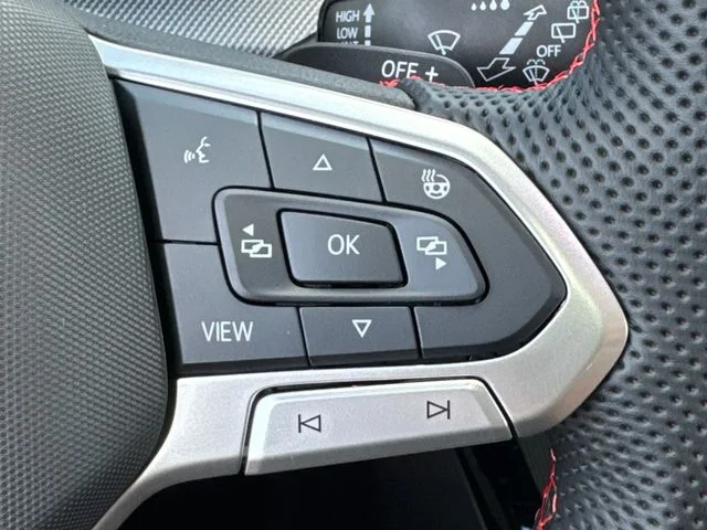 New 2026 Opal White Pearl Volkswagen SE image 41
