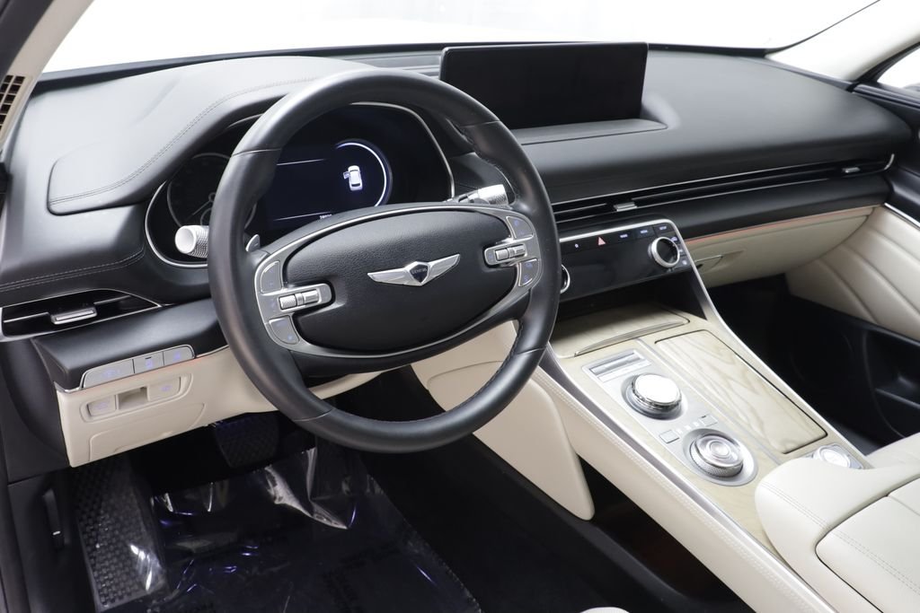 Used 2024 White Genesis 2.5T image 7