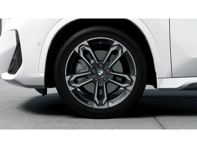 New 2026 Alpine White BMW  image 7