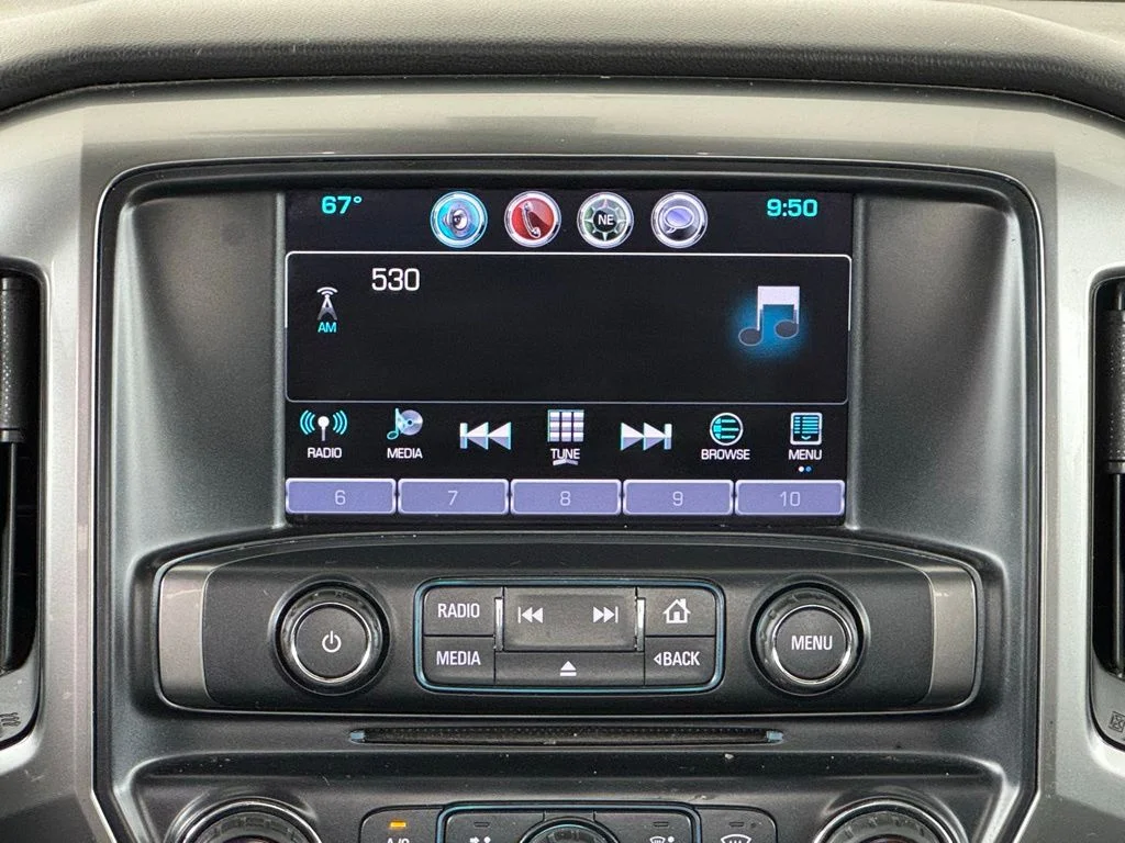 Used 2017 Gray Chevrolet LT image 28