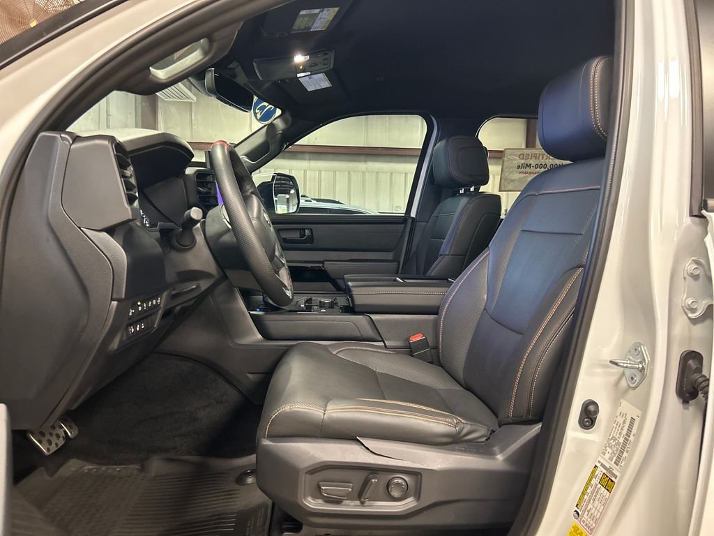 Used 2025 White Toyota SR5 image 13