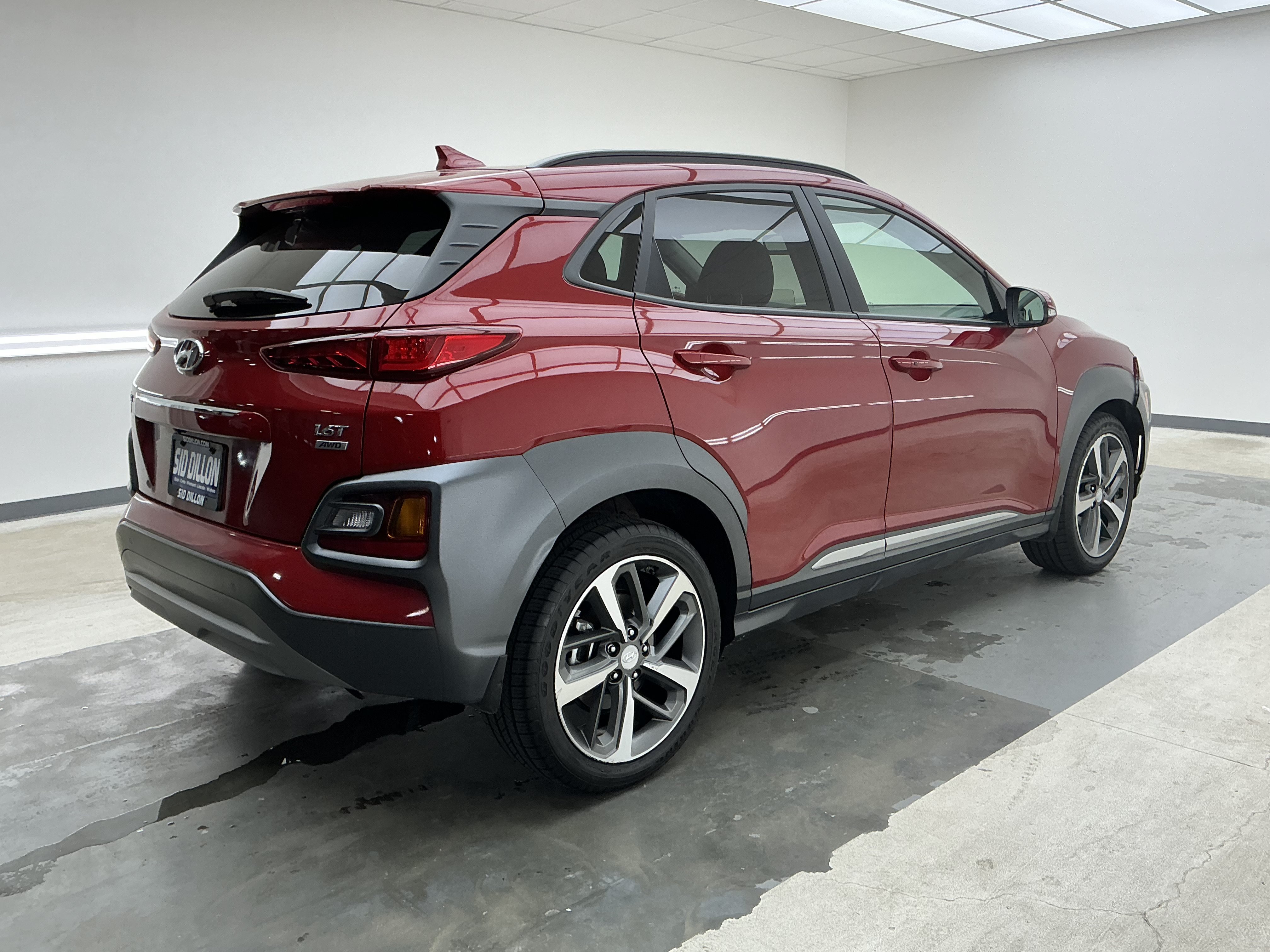 Certified Used 2020 Pulse Red Hyundai Ultimate image 4