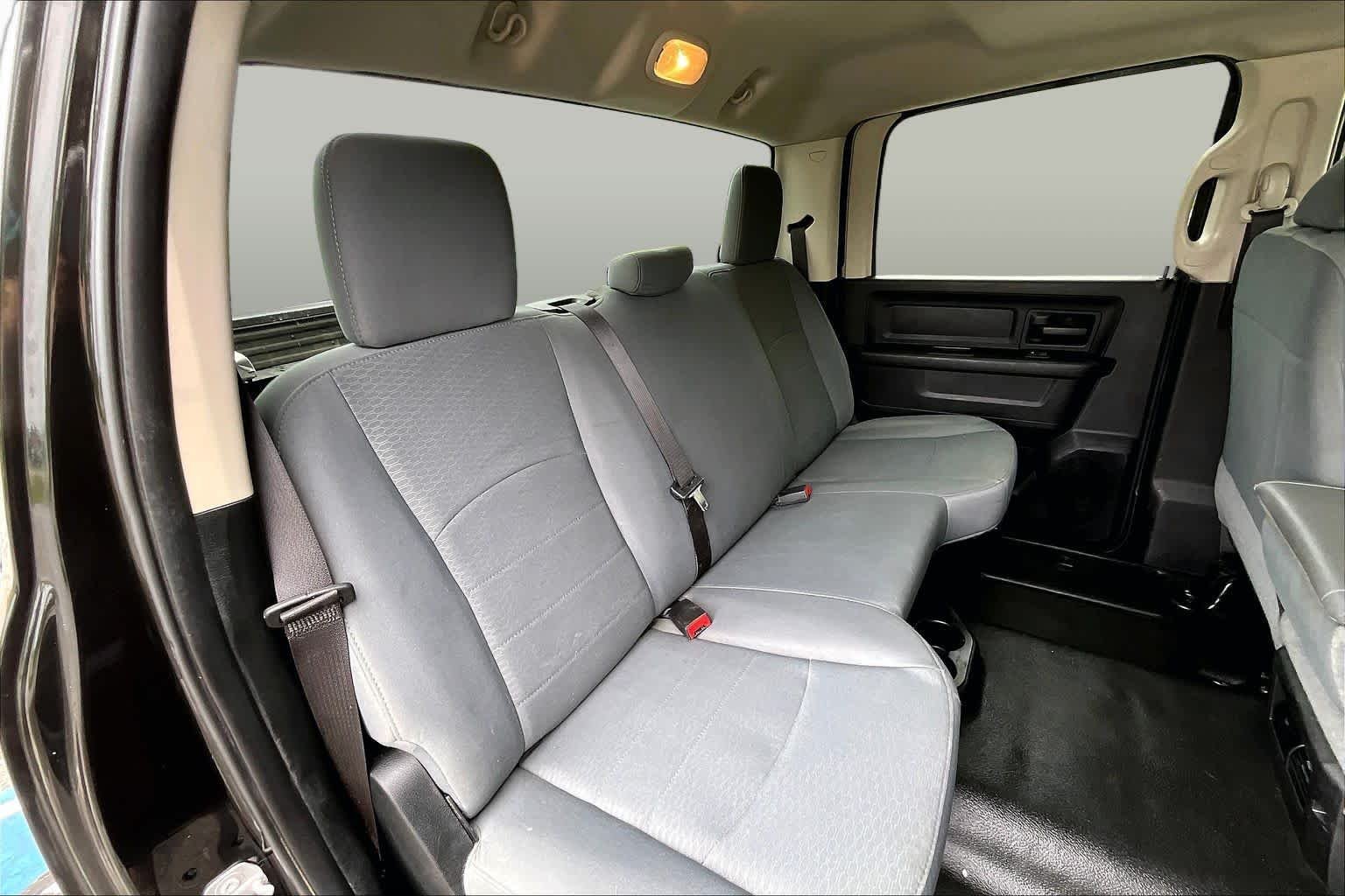 Used 2018 Brilliant Black Crystal Pearlcoat Ram Tradesman image 20