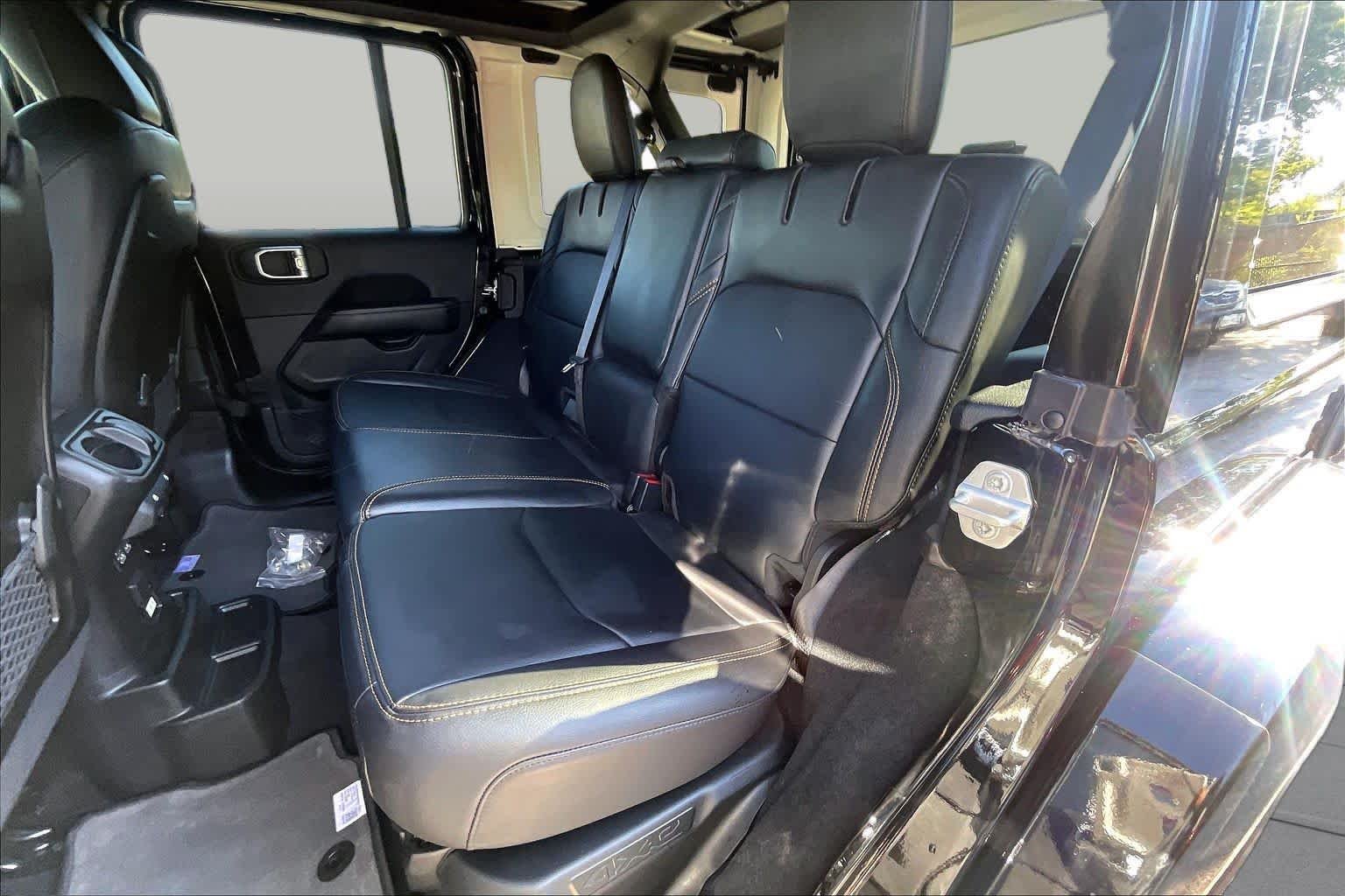 Used 2024 Black Clearcoat Jeep Sahara image 19