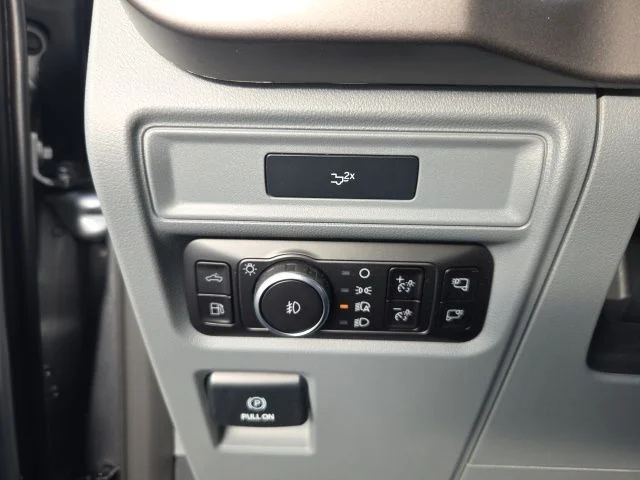 2026 Ford F-150 XLT - Photo 13