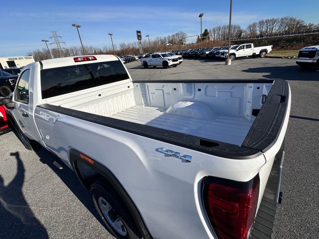 New 2025 Summit White GMC Pro image 29
