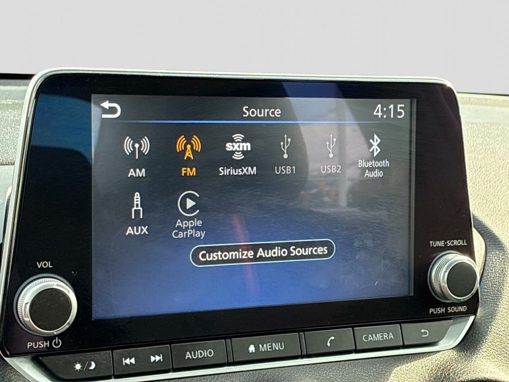 Used 2023 White Nissan SR image 29