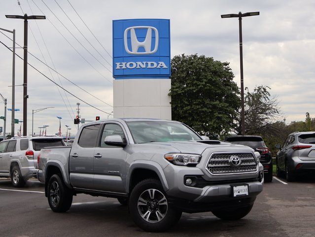 2017 Toyota Tacoma TRD Sport
