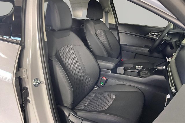New 2027 Wolf Gray Kia S image 11