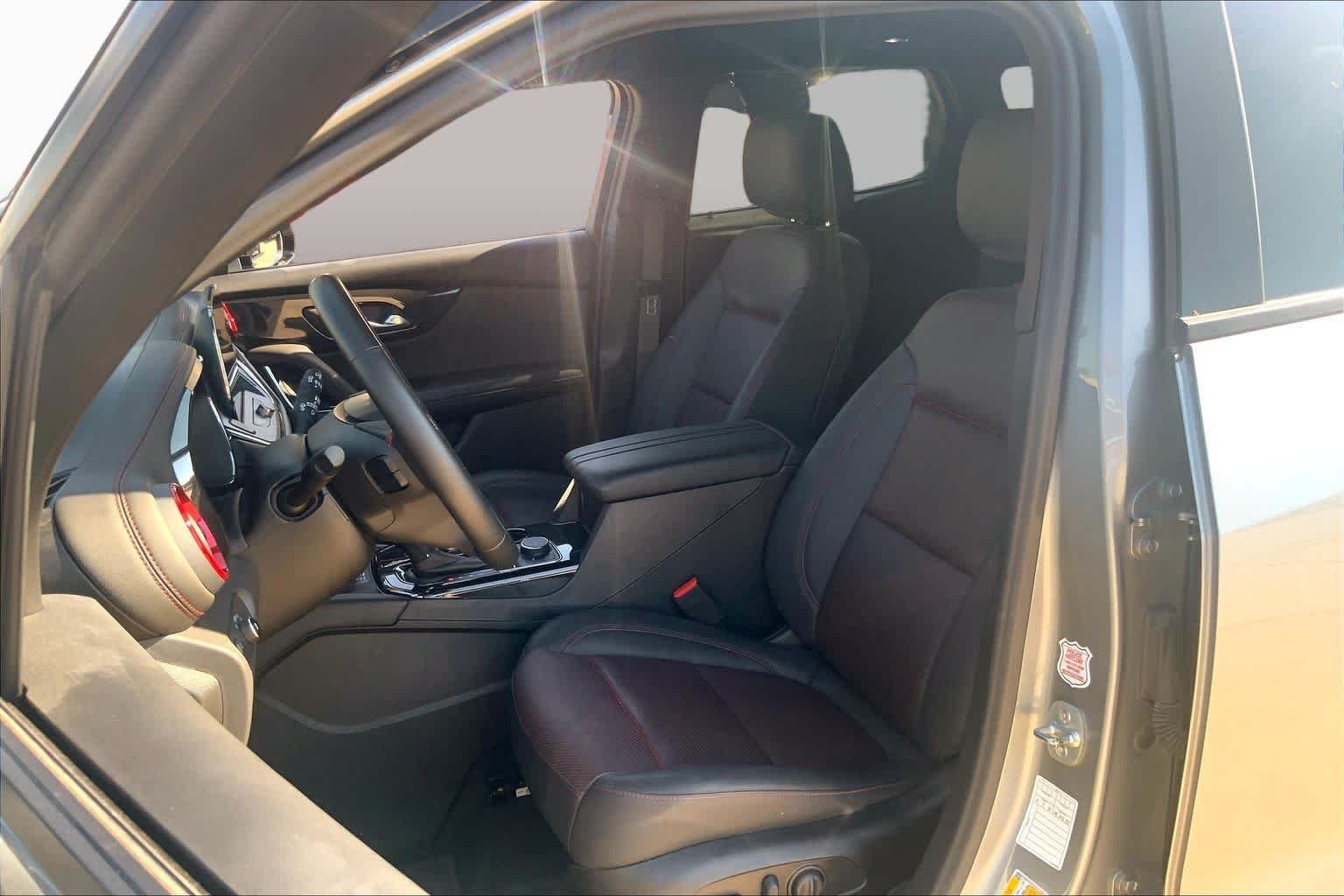 Used 2025 Sterling Gray Metallic Chevrolet RS image 8