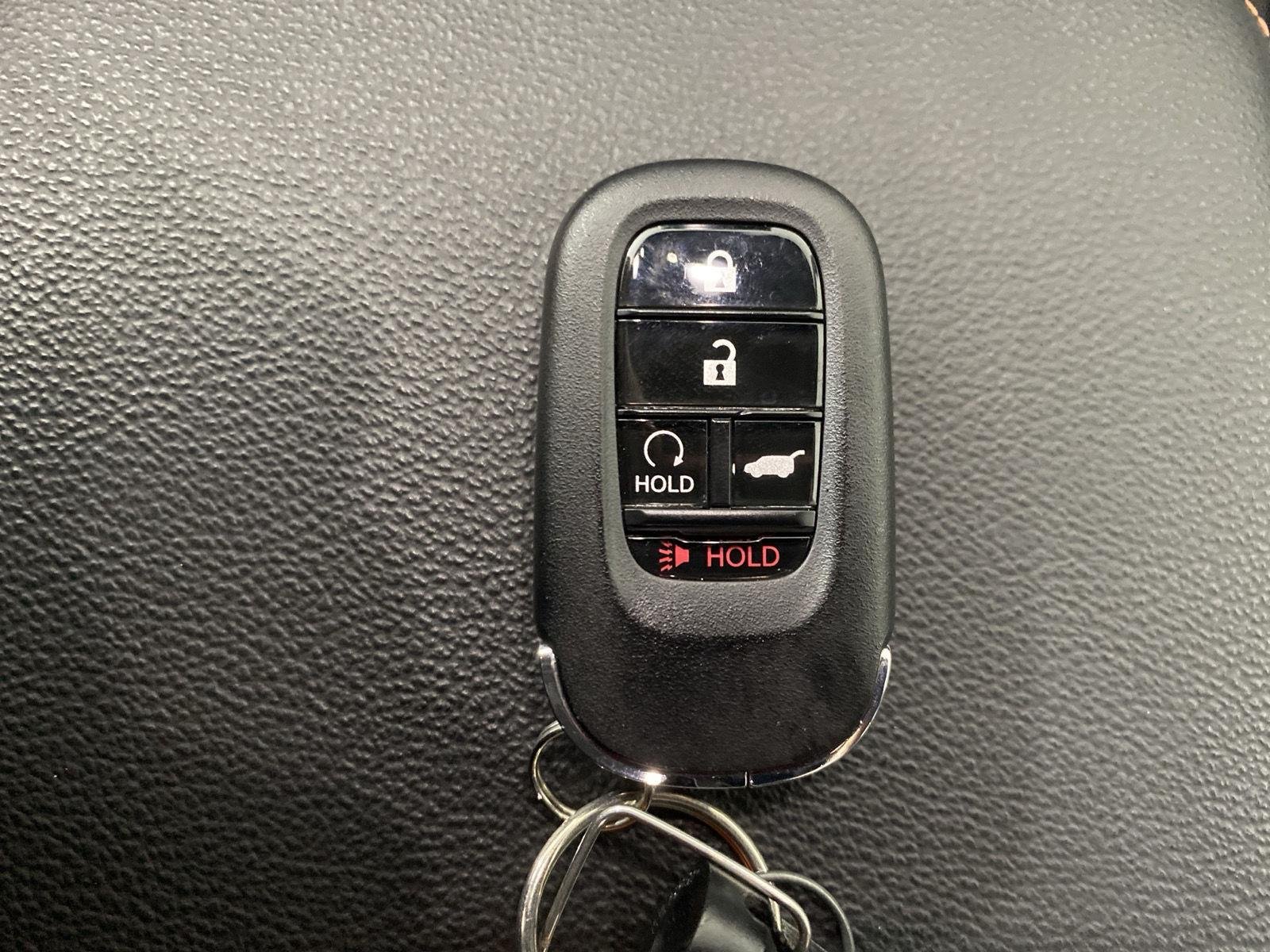 Certified Used 2023 Lunar Silver Metallic Honda Sport image 18
