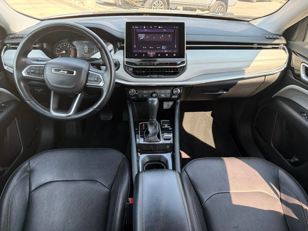 Used 2022 White Jeep Limited image 22