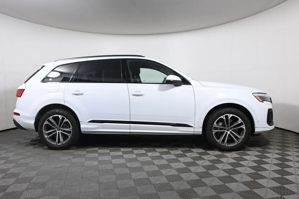 Used 2025 White Audi 45 Premium Plus image 8