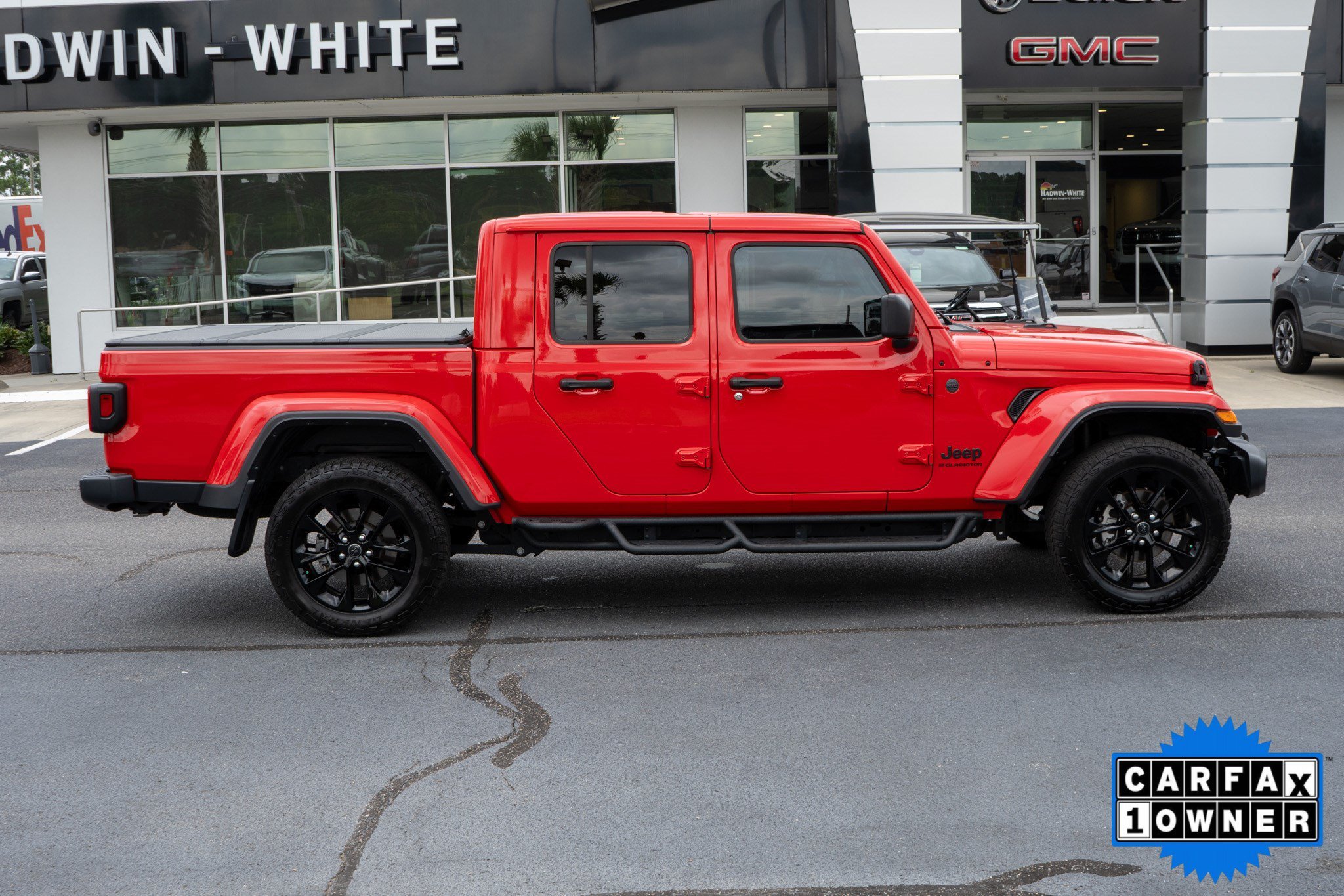 Used 2025 Firecracker Red Clearcoat Jeep Nighthawk image 2