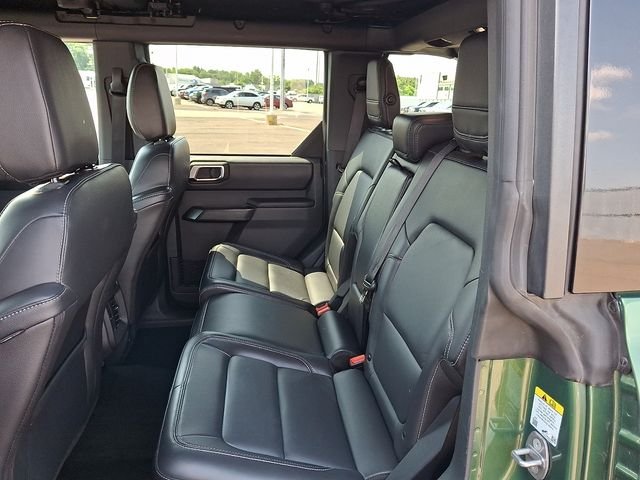 Used 2025 Green Metallic Ford Outer Banks image 10