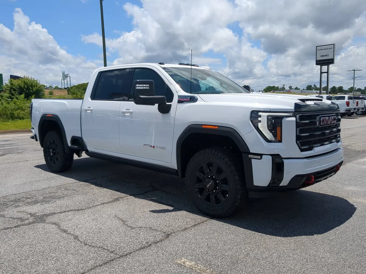 2026 GMC Sierra 2500HD AT4 - Photo 2