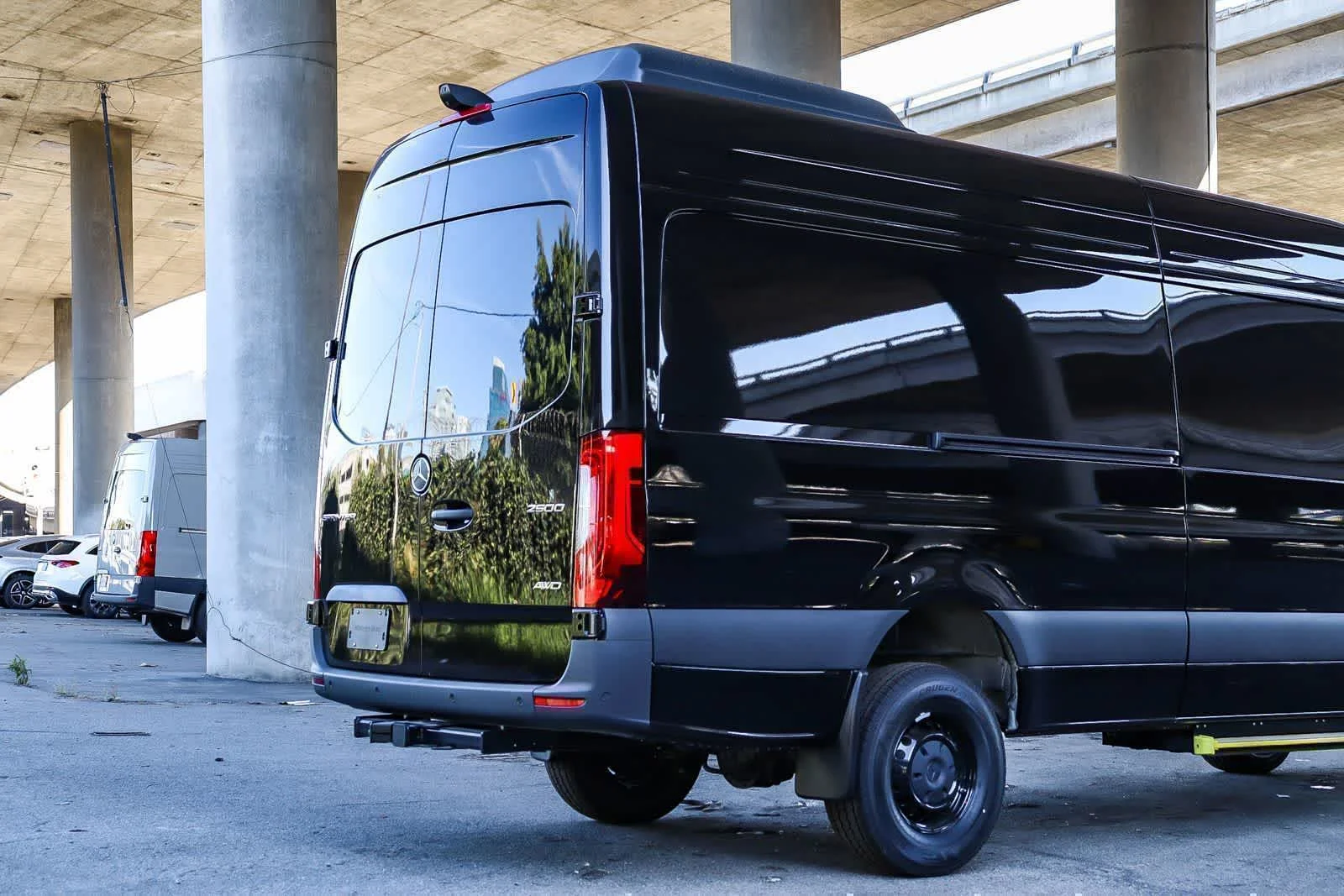 New 2026 Obsidian Black Metallic Mercedes-Benz Cargo 170WB High Roof AWD 2.0L I4 Diesel Turbo HO image 9