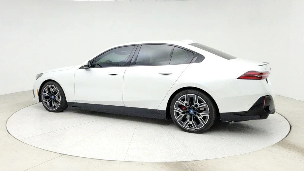 Used 2025 Mineral White Metallic BMW xDrive40 w/ M Sport, Premium & Driving Assistance Pro. Packages image 7