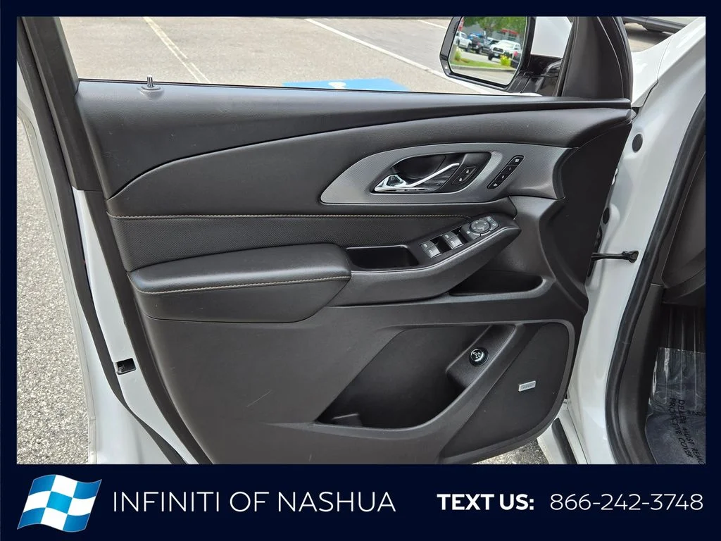 Used 2018 Beige Chevrolet Premier image 8