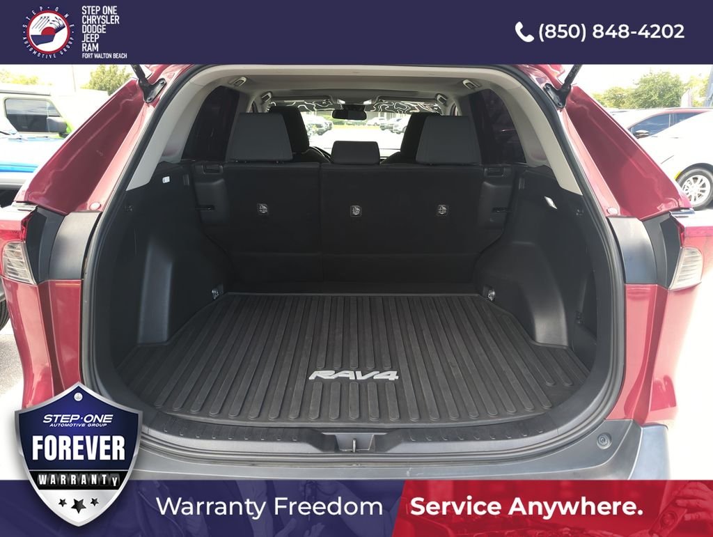 Used 2019 Red Toyota XLE image 30