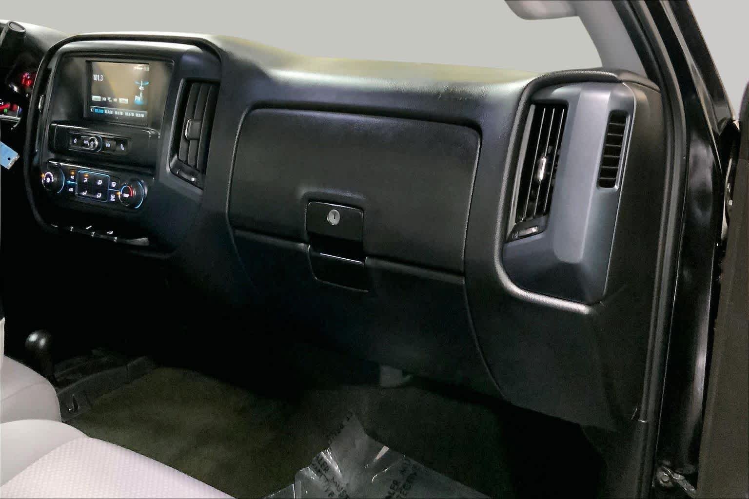 Used 2017 Black Chevrolet Custom image 19